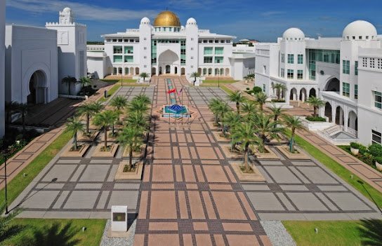 منحة جامعة البخاري الممولة بالكامل لعام 2024 في ماليزيا